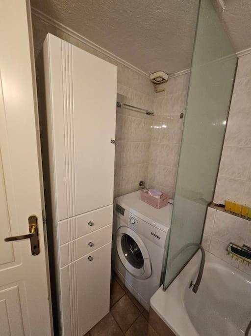 Kt Apartment Драма Екстер'єр фото